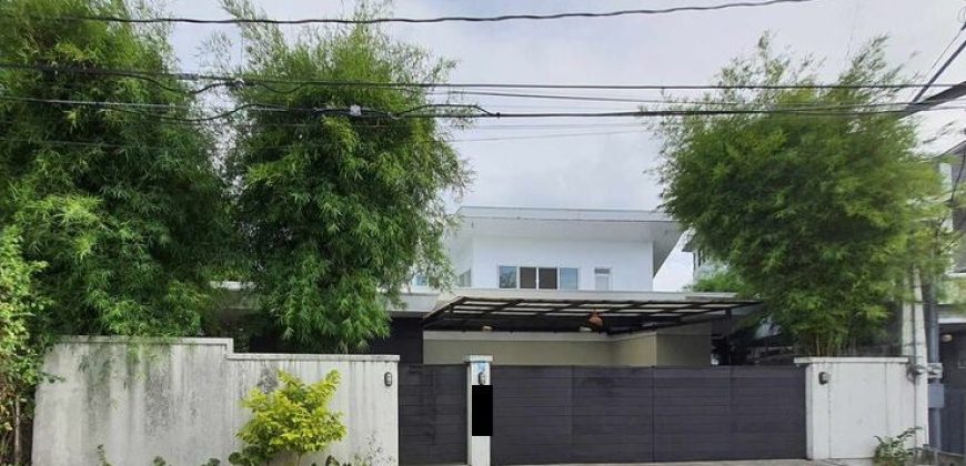 Marcelo Green Village, Parañaque | 2-Storey House and Lot, 350 sqm Floor Area for Sale