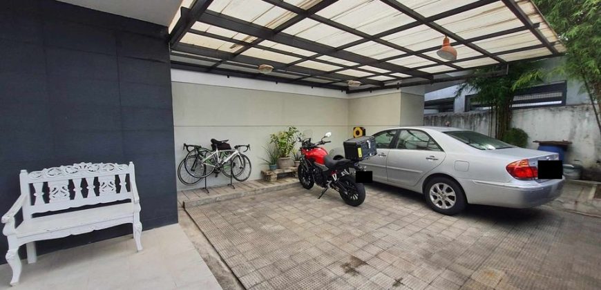 Marcelo Green Village, Parañaque | 2-Storey House and Lot, 350 sqm Floor Area for Sale