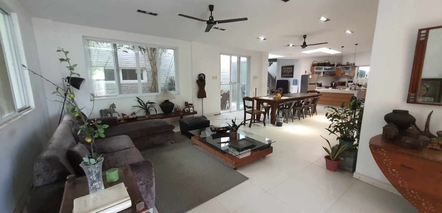 Marcelo Green Village, Parañaque | 2-Storey House and Lot, 350 sqm Floor Area for Sale