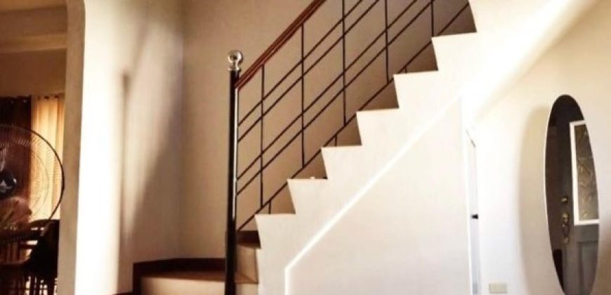 Royal South Village, Las Piñas – 3-Storey House and Lot For Sale